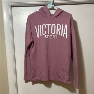 Victoria sport long sleeve hooded shirts, size extra small